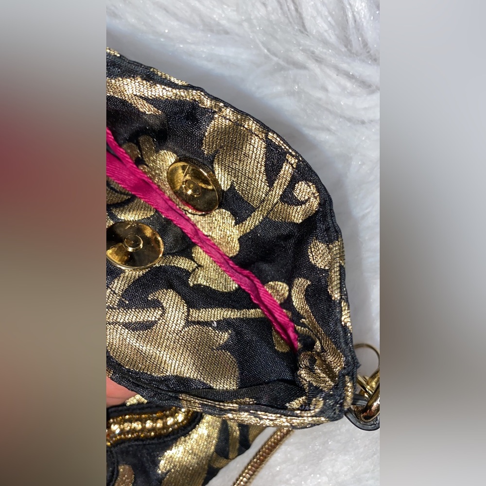 Steve Madden Carolyn Floral Crossbody Mini Bag Phone - Picture 5 of 9